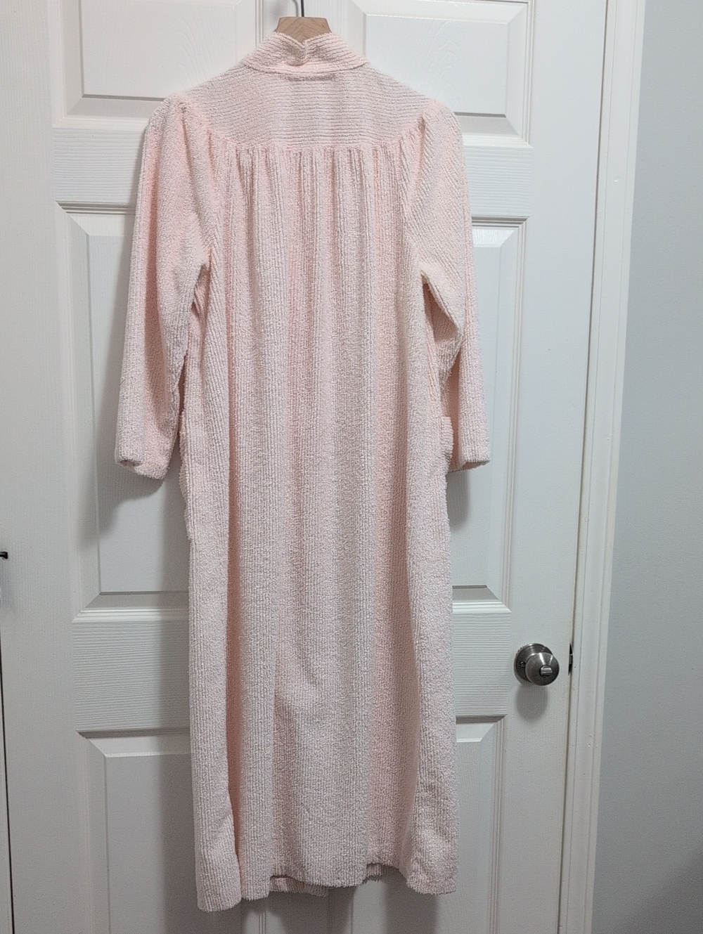 Vintage Chenille Robe/Housecoat - Picture 2 of 6